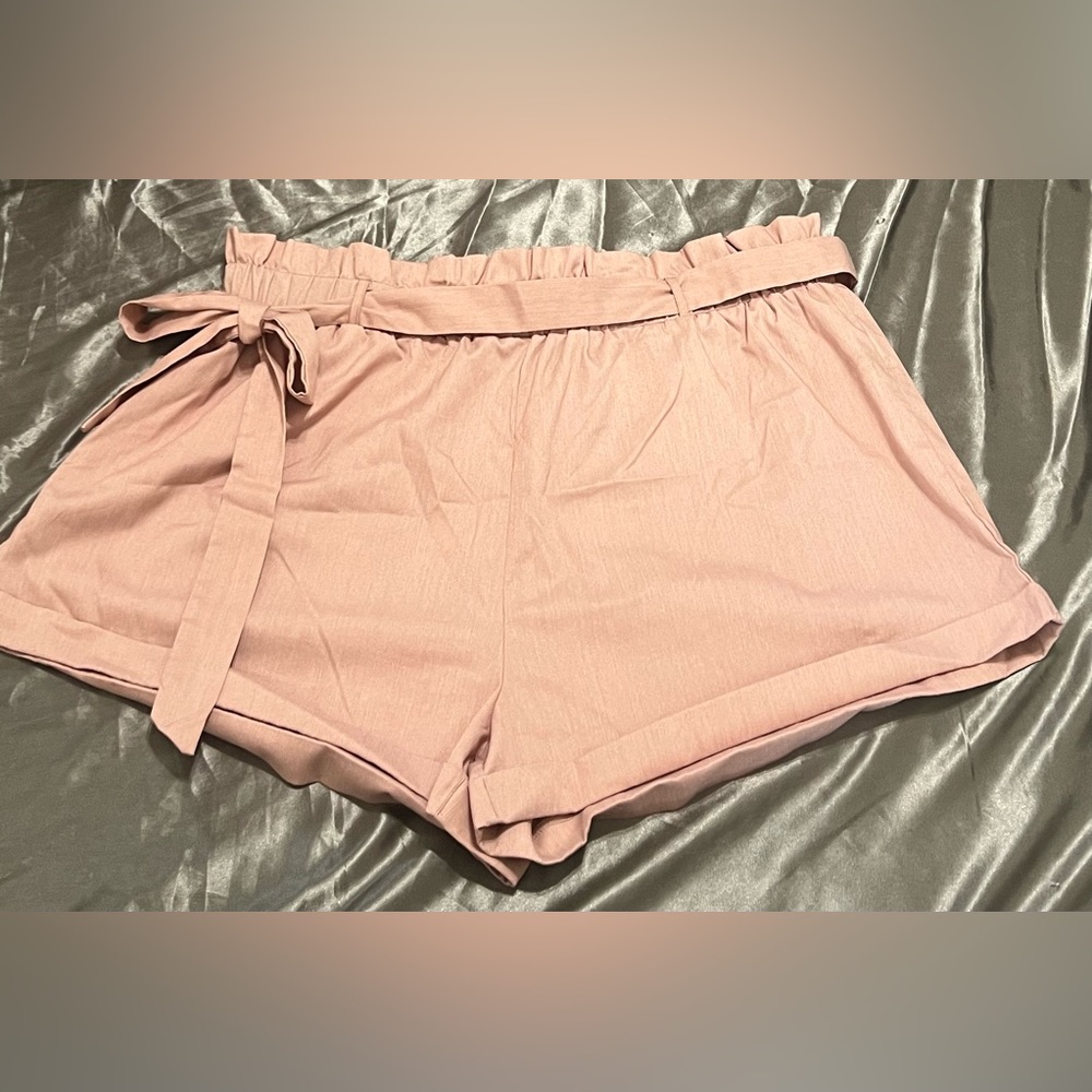 Shein curvy high waisted, belted shorts women’s 4XL